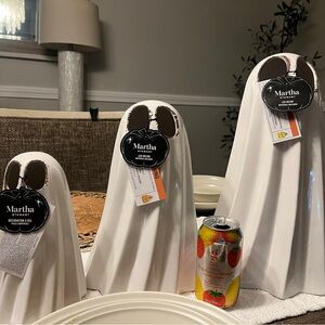 Viral tik tok Martha Stewart ceramic ghosts